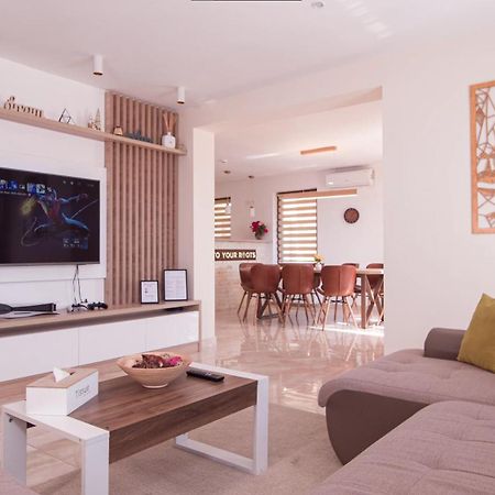 Roots Villa Sequoia Брашов Екстериор снимка